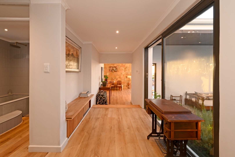 4 Bedroom Property for Sale in Camps Bay Western Cape